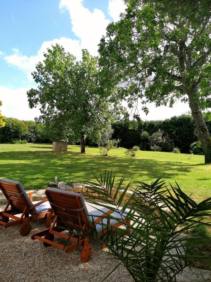 Gîte dans une ambiance végétale avec Spa privatif Jazennes Esterno foto